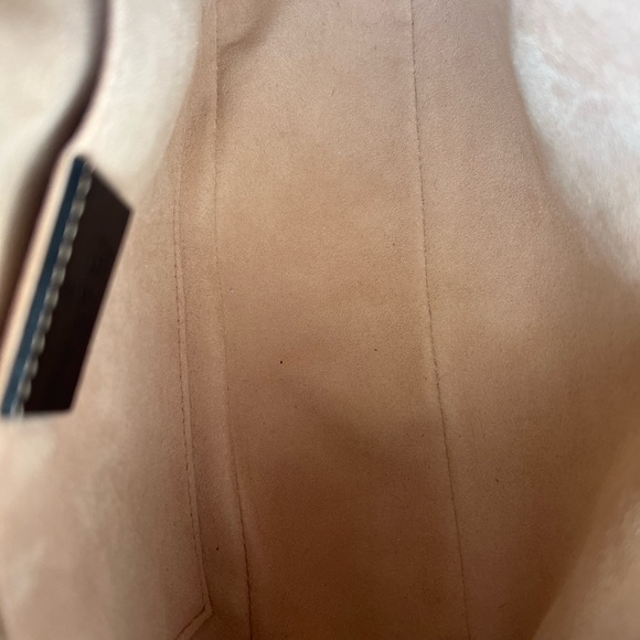 Gucci | Shoulder Bag | GG Marmont Small Matelasse Shoulder Bag - Picture 14 of 16